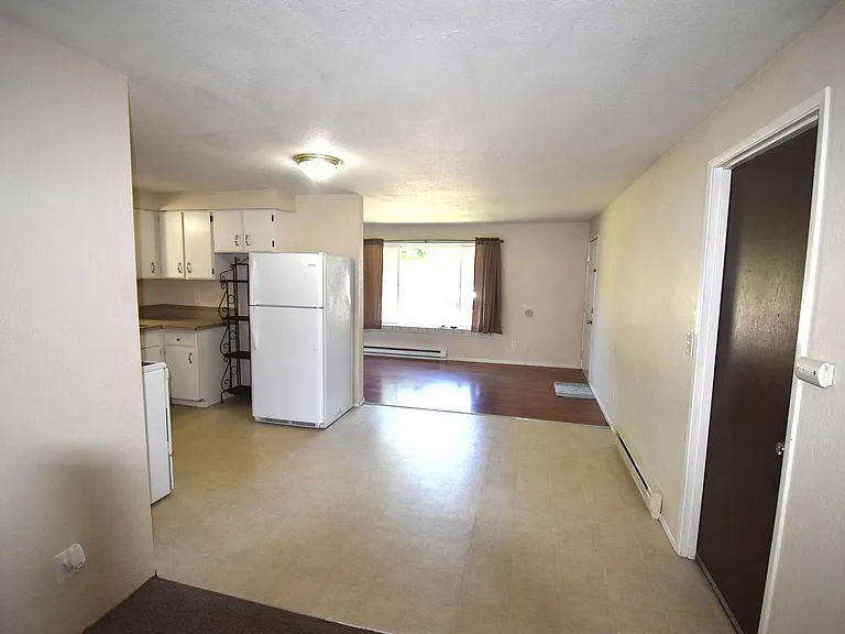 750 Walker Rd — Photo 8