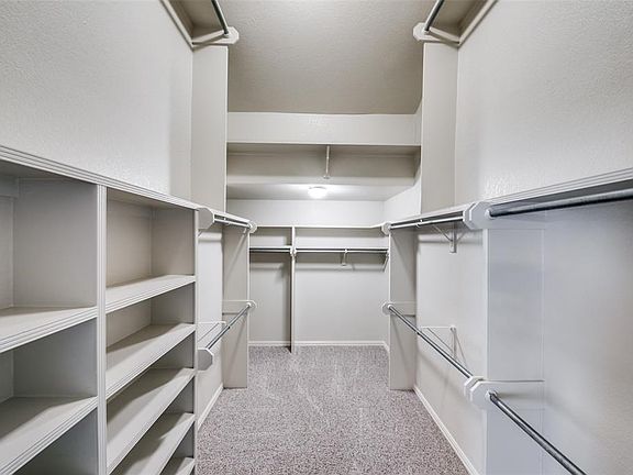 5th image of 139 Colonial Dr