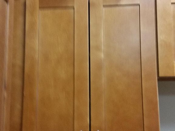 Maple kitchen cabinets