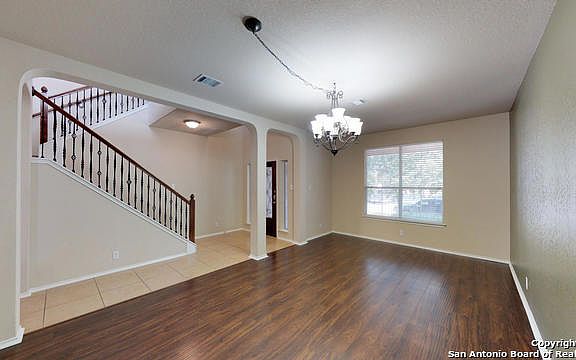 3rd image of 314 Loch Lomond Dr