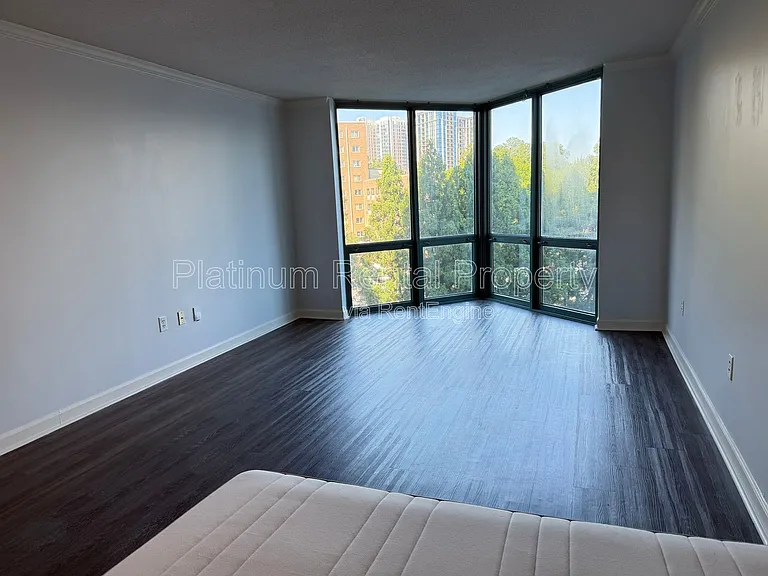 2870 Pharr Court South NW #503 — Photo 17
