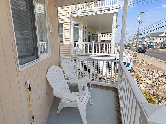 3rd image of 4636 Central Ave APT 1