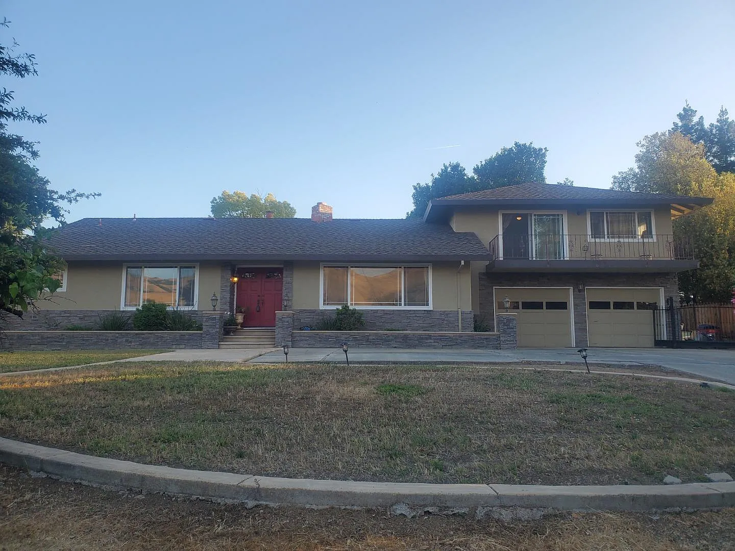 3635 Warner Dr photo 1