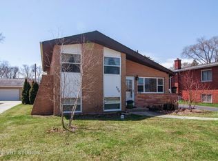 408 W Commonwealth Ln, Elmhurst, IL 60126