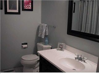 4th image of 2303 Arroyo Dr