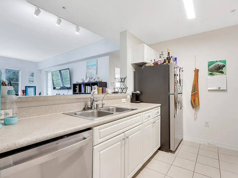 1155 Main St #216 — Photo 11