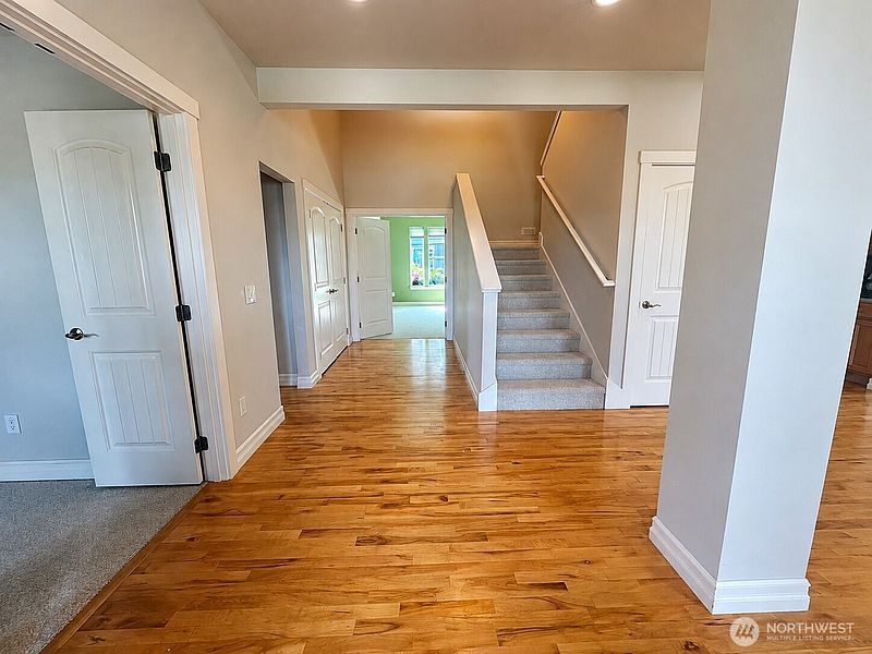 4th image of 875 N Park Street
