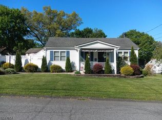 9 Park View Ave, Washington, NJ 07882