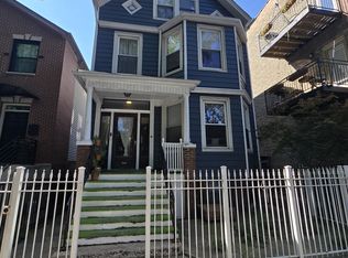 1945 W Roscoe St #2, Chicago, IL 60657