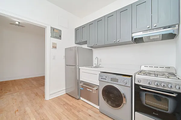 Rented by Living New York | media 8