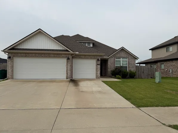 1161 Flat Rock St, Bentonville, AR 72712