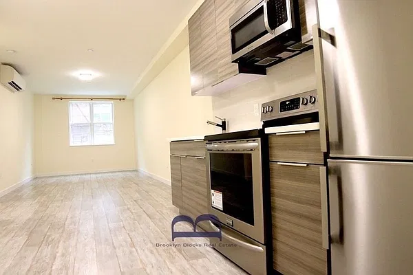 Rented by Compass | media 11