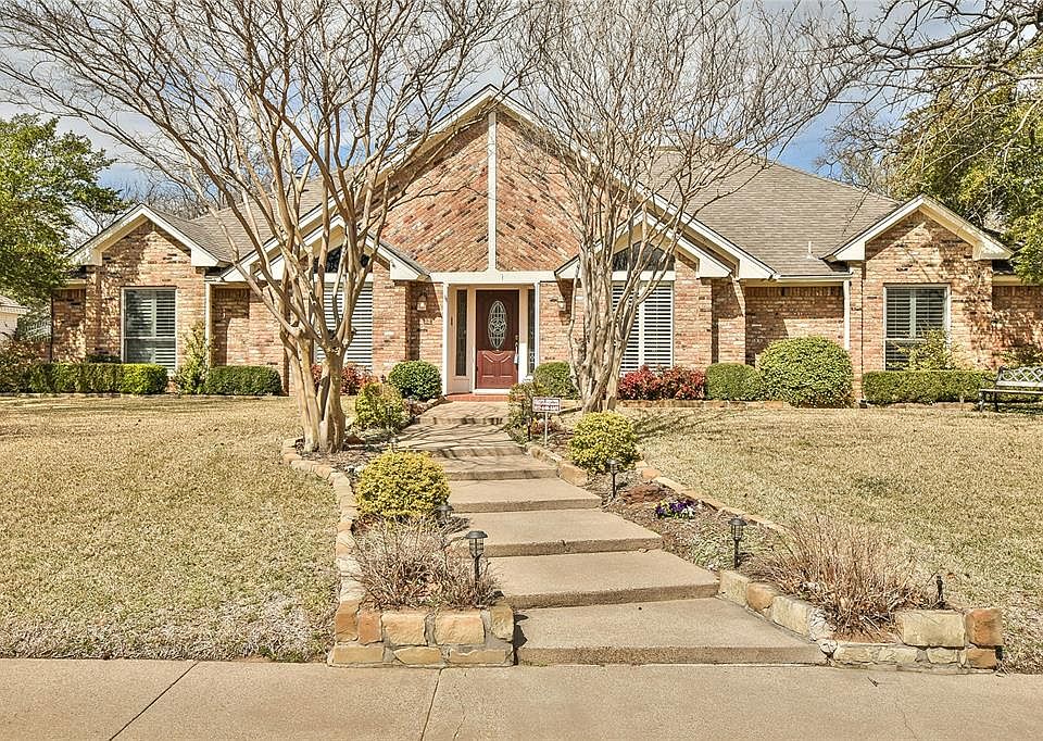 1st image of 1306 Plantation Dr S