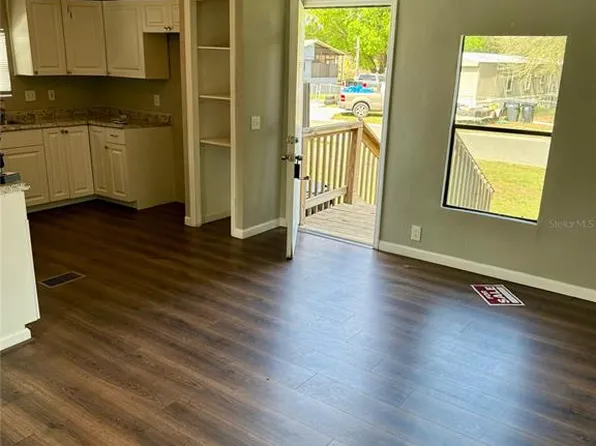 3123 Crystal Hills Dr, Lakeland, FL 33801