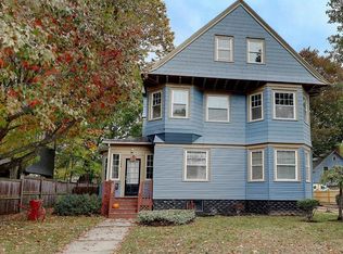 145 Arnold Ave, Cranston, RI 02905