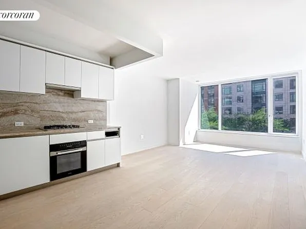 450 Washington St APT 601, New York, NY 10013