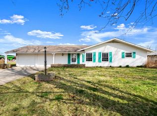 23009 Park Ln, Woodburn, IN 46797