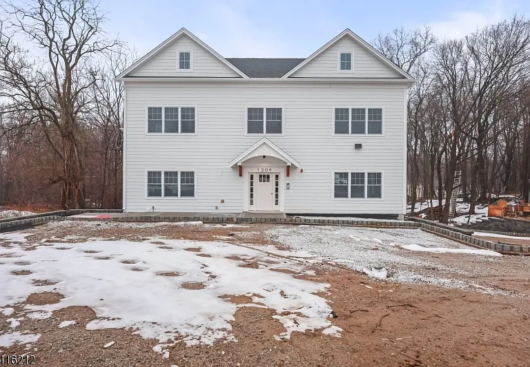 1209 Littleton Rd #E — Photo 3