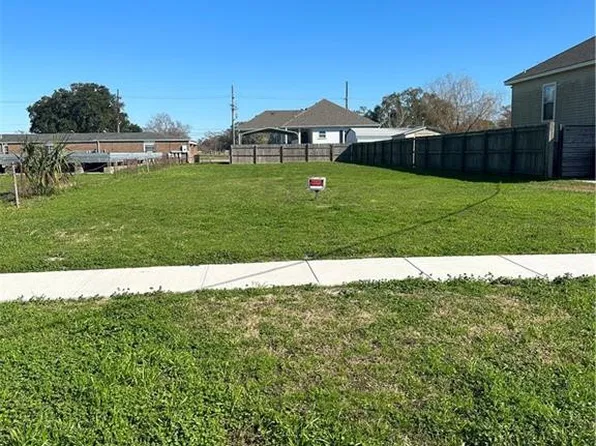 6125 Campus Blvd, New Orleans, LA 70126