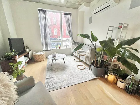 Rented by Doorway NYC, LLC | media 36