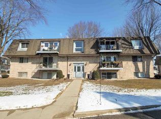 204 Provincial Ct UNIT 70, Saginaw, MI 48638