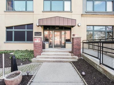 600 Monroe Ave NW APT 210, Grand Rapids, MI, 49503