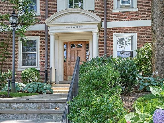 2nd image of 3 Alden Place #3A