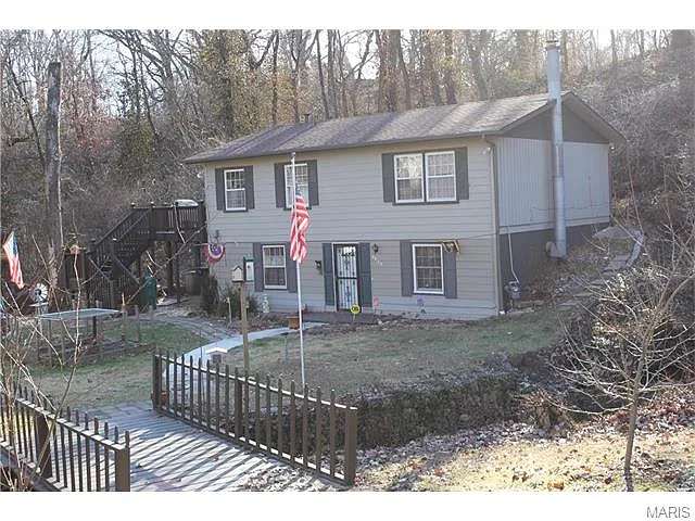 9873 Valley Dr photo 1