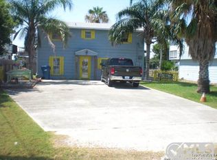 97 Channelview Rd, Rockport, TX 78382