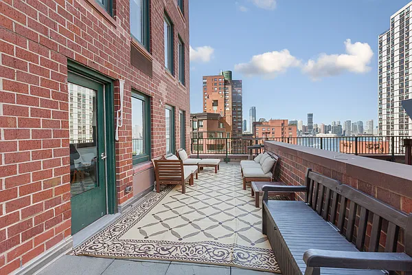 Rented by Platinum Properties | media 8