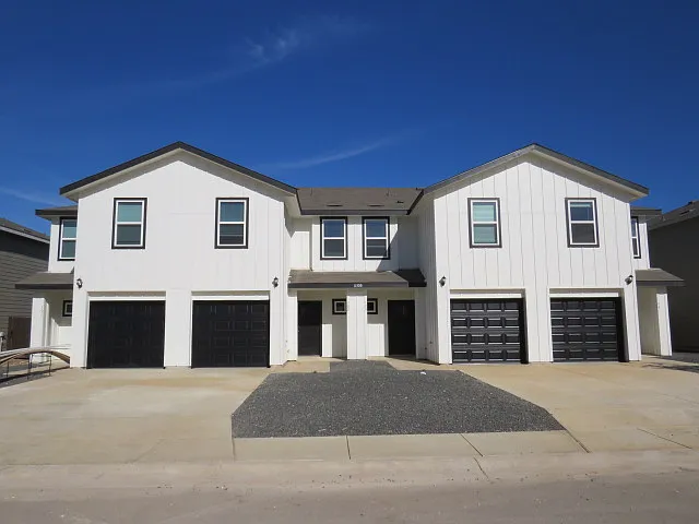 Building Photo - 11306 Clearmine St #101