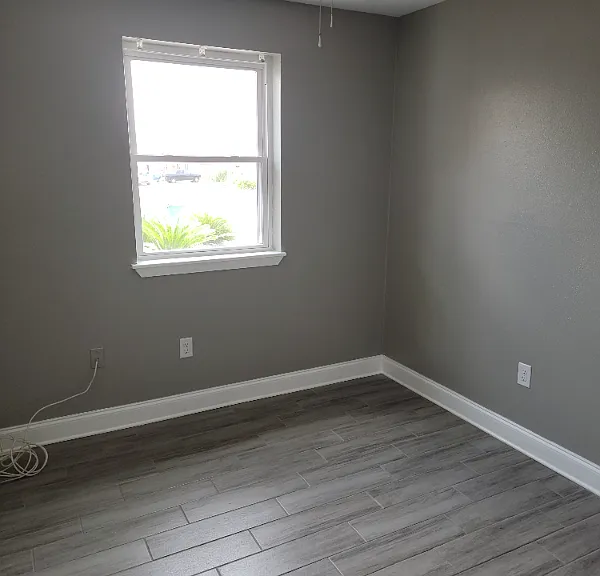 93 Elaine Dr — Photo 9