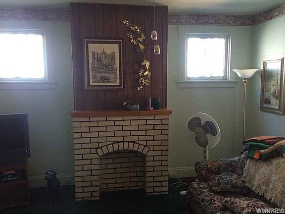 4th image of 144 Hampshire St