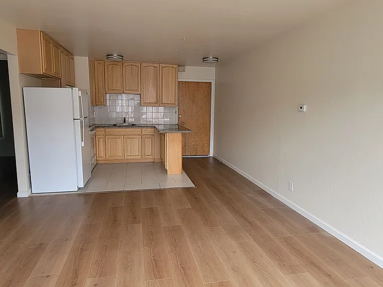 2518 Clement St #1 — Photo 2