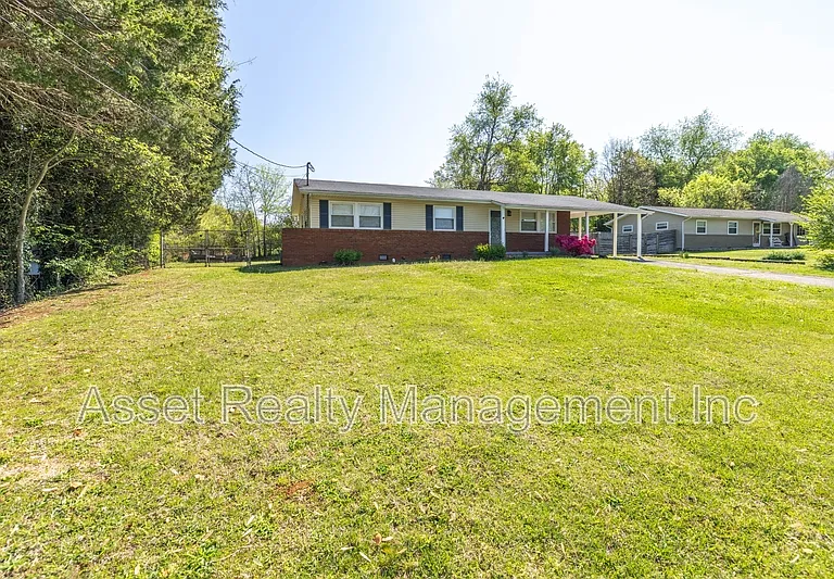 4821 Gettysburg Rd — Photo 5