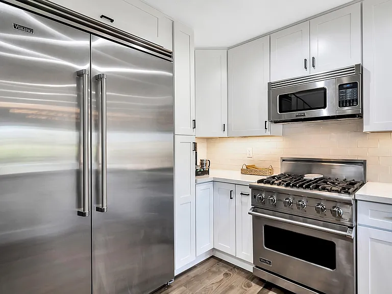 34101 Via California #25 — Photo 10
