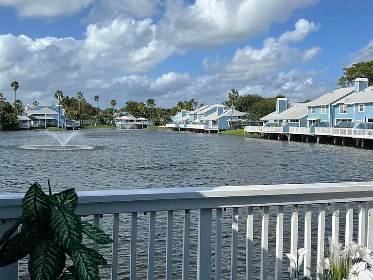 809 Ocean Dunes Cir — Photo 3