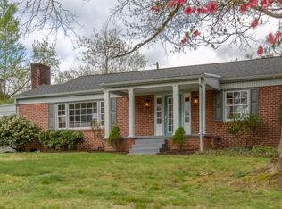 1700 Holston Dr, Bristol, TN 37620