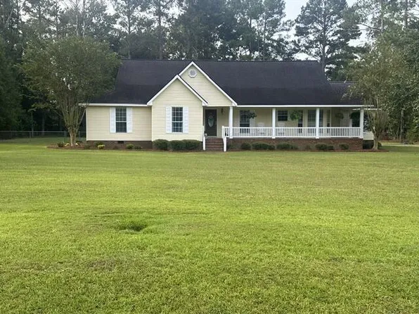 113 Tallokas Cir, Moultrie, GA 31788