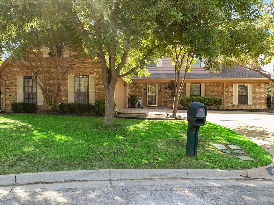 1st image of 1400 Porto Bello Ct