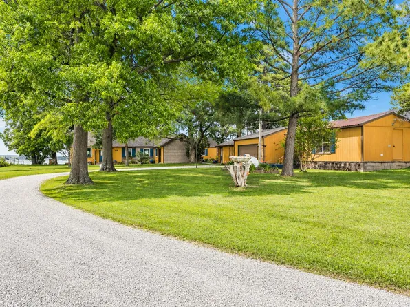 1020 Coleman Dr, Vinita, OK 74301
