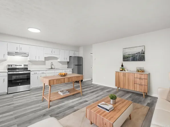 Englewood, 1742 Englewood Dr, Staunton, VA 24401