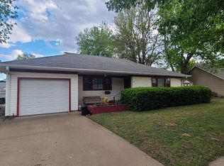 125 W State St, Lindsborg, KS 67456