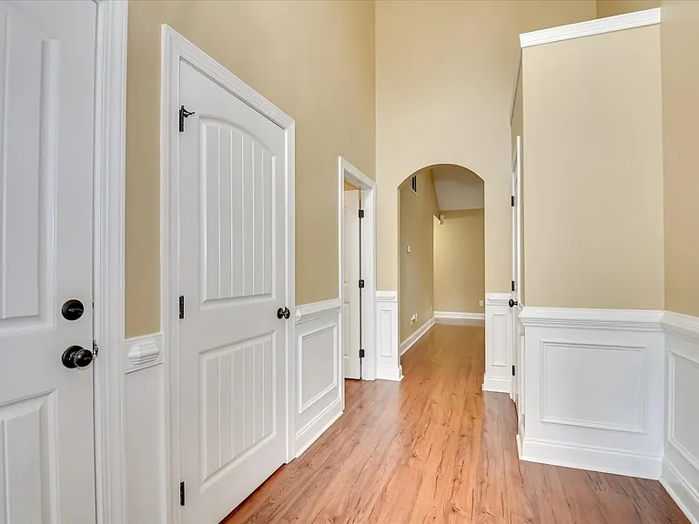 621 Shipley Ave — Photo 4