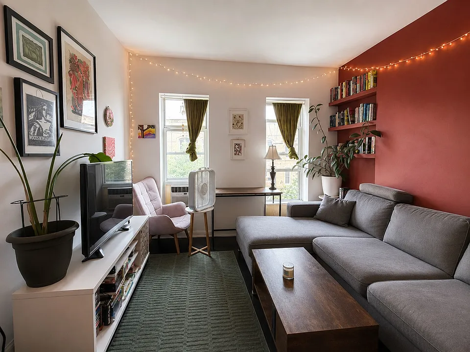 874 Bergen St #4