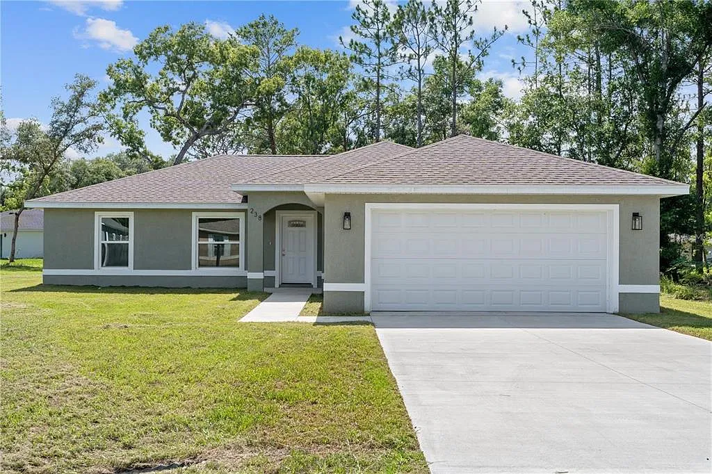 3 bed, 2.0 bath, 1522 sqft, $2,000 — Photo 1