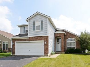 345 Millwood Dr, Bartlett, IL 60103