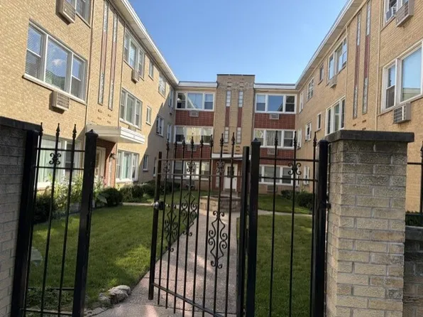 3203 W Berwyn Ave APT 3W, Chicago, IL 60625