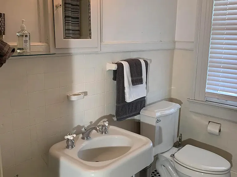 626 Oakland Ave #A — Photo 6