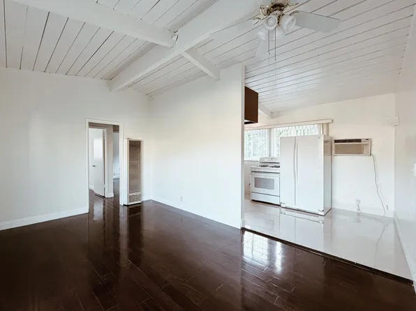 237-245 1/2 N Church Ln, Los Angeles, CA 90049